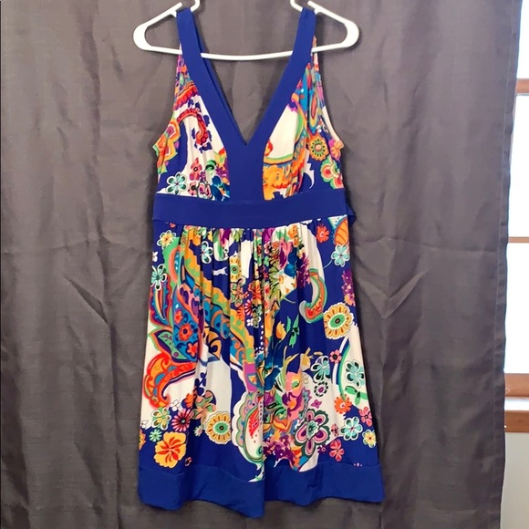 ECI Dresses & Skirts - Beautiful sleeveless deep V dress